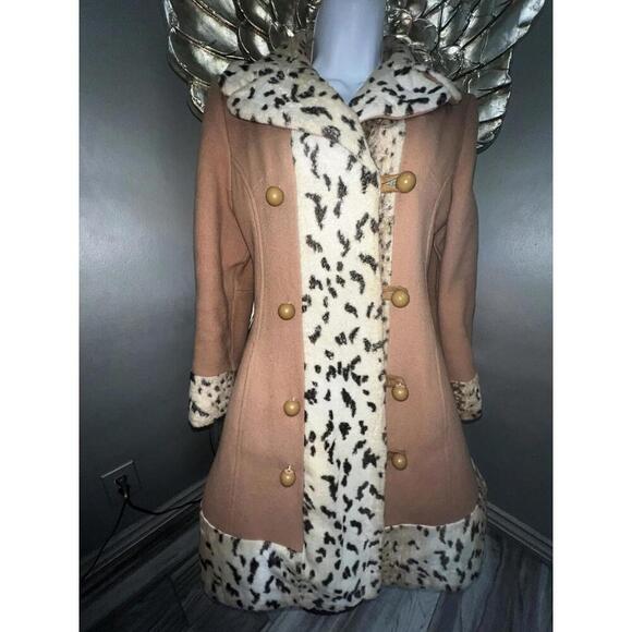 Chic Vintage Glamour: 1960s Camel Coat with Faux Leopard Fur Trim, S/M - Picture 6 of 15